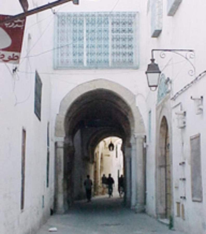 Maison Du 18Eme Siecle Tunis Exterior foto